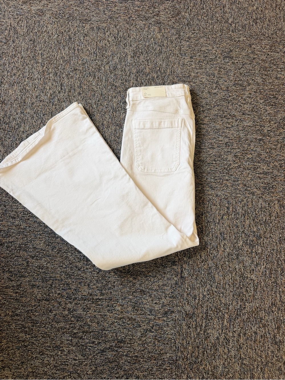 NWT American Eagle Outfitters White Festival Flare Jeans Size 14 Stretch 32W